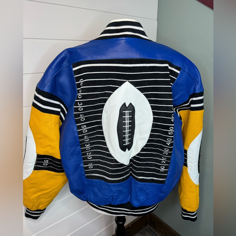 $100 Vintage Michael Hoban WHEREMI 1991 Leather Jacket – Football Field Design